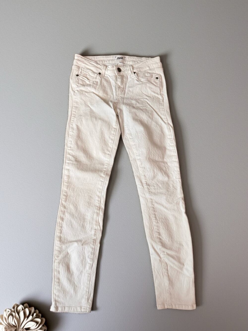 Paige | White Mid-Rise Verdugo Ankle Skinny Jeans | Size 26